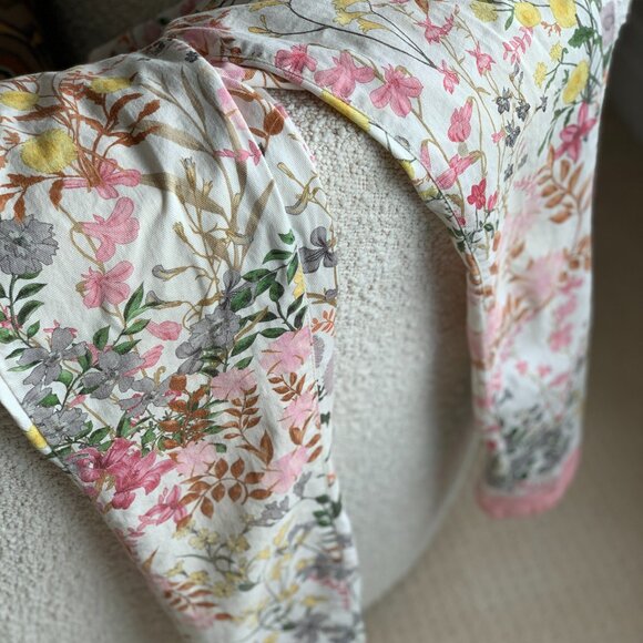 Cambio Floral Print Zippered Ankle Pants, Perfect For Spring/Summer - Size US 2 - Picture 6 of 11